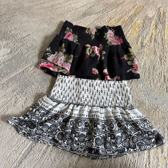 Express skorts pull on elastic waist black floral Aztec print pleated mini XS - Picture 1 of 10